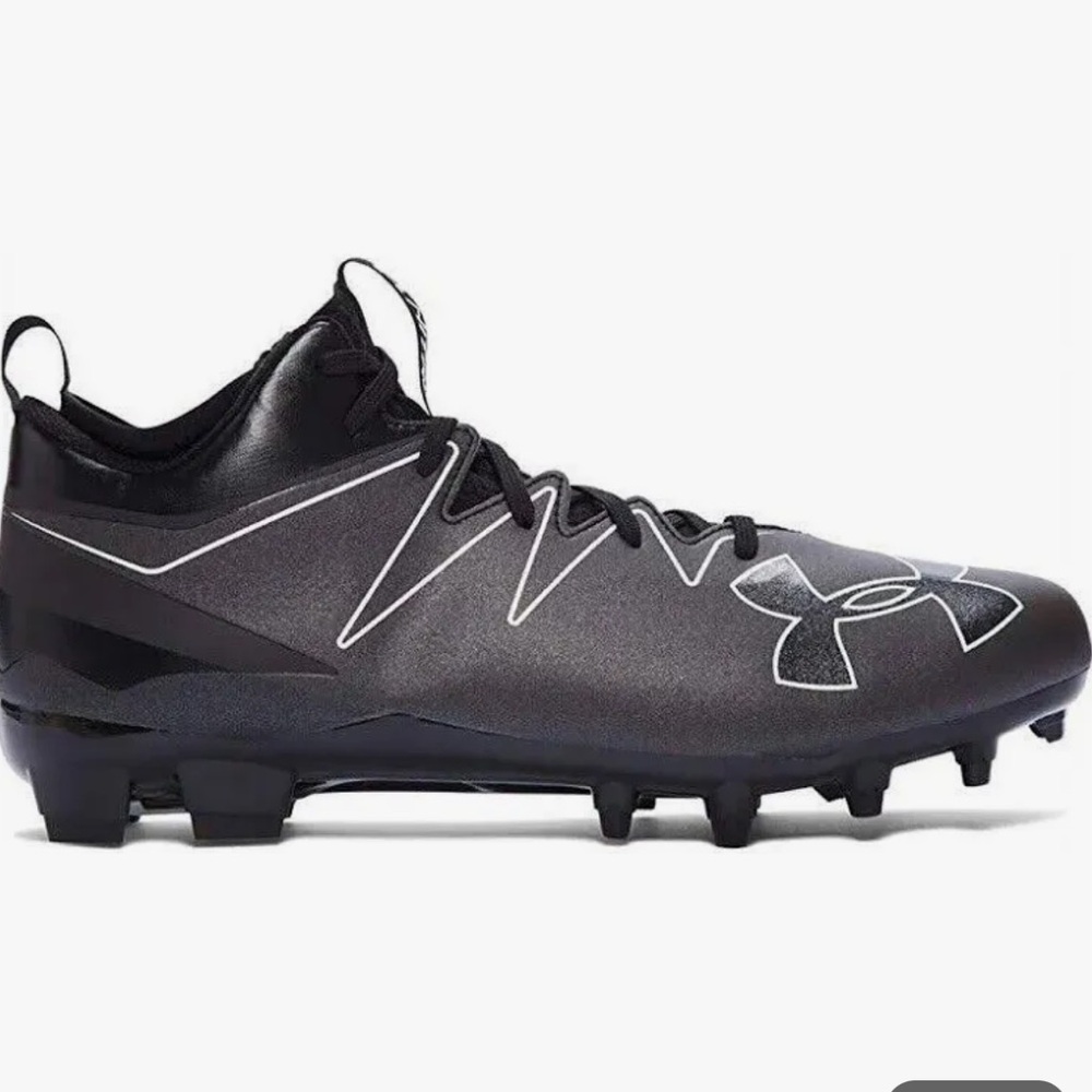 Under Armour Nitro Mens Black Low Football Cleats Shoes size 13 worn once!